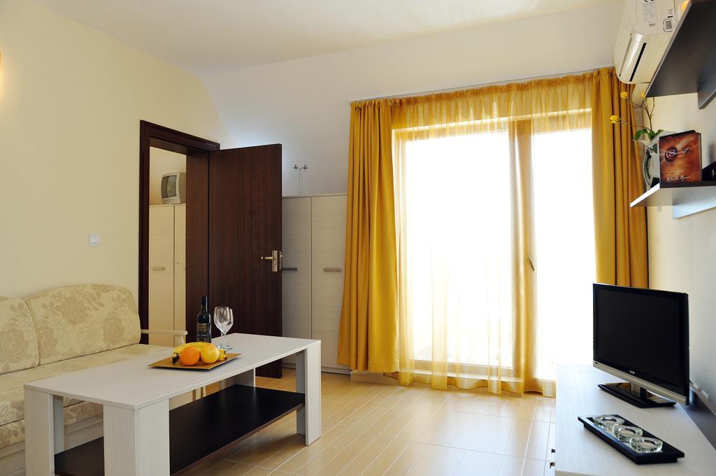 Hotel Iris เนเซบาร์ ห้อง รูปภาพ