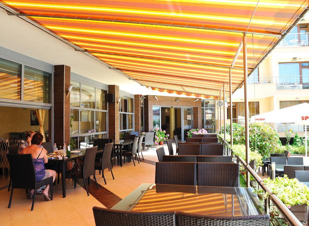 Hotel Iris เนเซบาร์ ภายนอก รูปภาพ