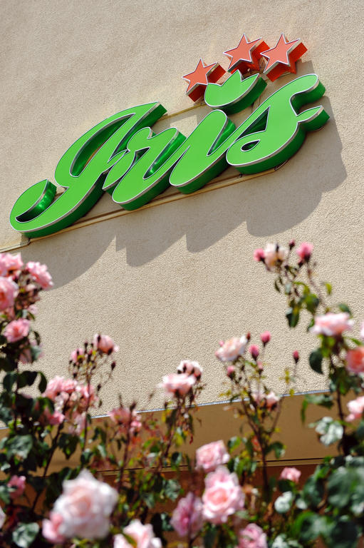 Hotel Iris เนเซบาร์ ภายนอก รูปภาพ