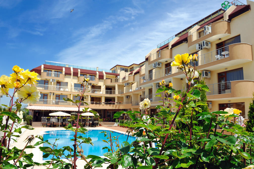 Hotel Iris เนเซบาร์ ภายนอก รูปภาพ